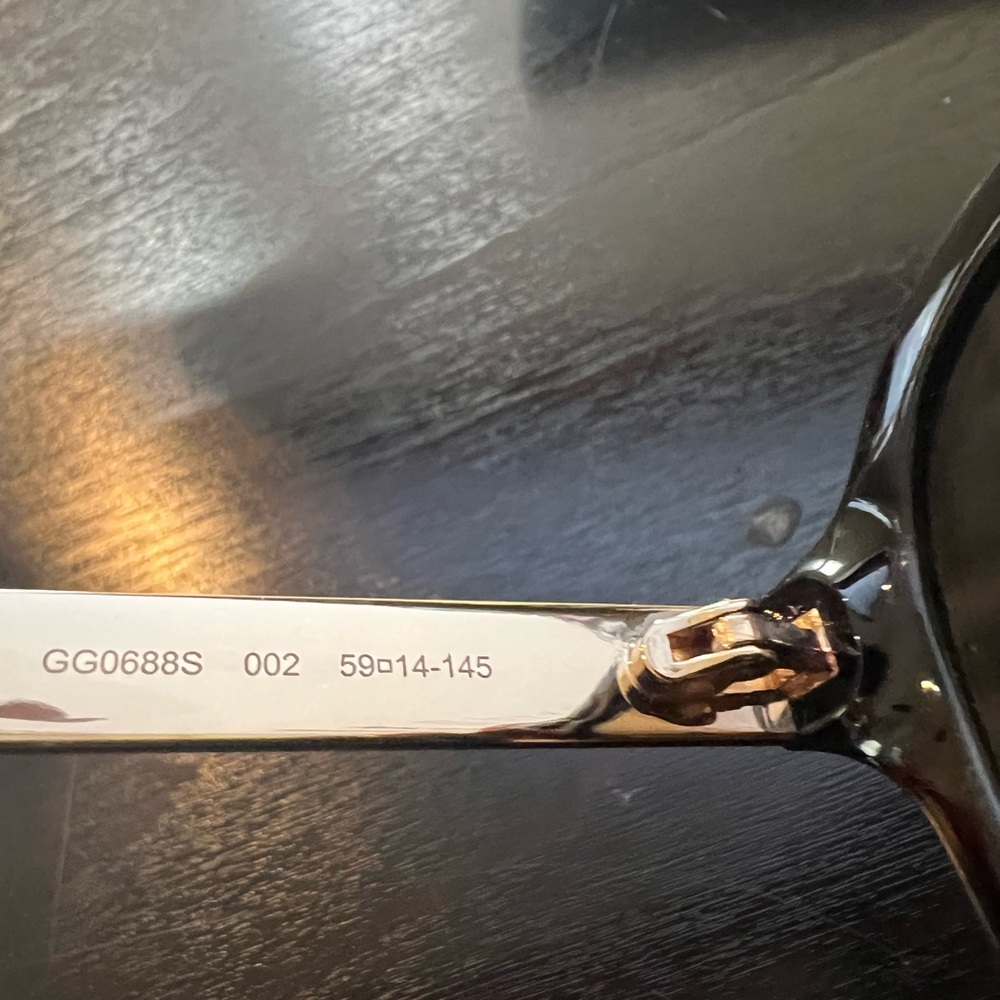 Gucci Tortoiseshell Aviator Sunglasses - Picture 4 of 6